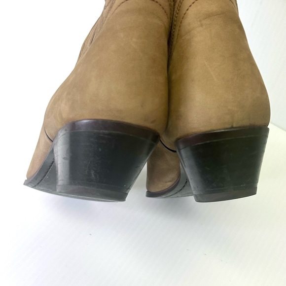 🤠”ACME” Women’s Vintage Beautiful Mid-Calf Caramel/Tan Cowboy Boots
Size 8🐴 - Picture 10 of 17
